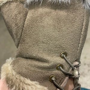Ugg Fingerless Gloves